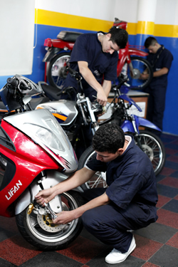 Diplomados en Motocicletas